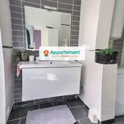 Appartement 3 pièces 55,12 m2 Paris 19 à vendre