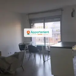 Appartement 4 pièces 77 m2 Paris 10 à vendre